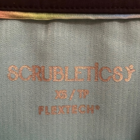 Scrubletics V Neck Scrub Top - Picture 3 of 7